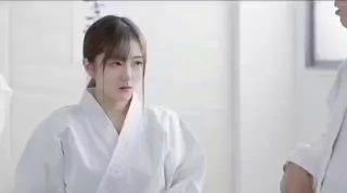 水宜方SPA养生馆 大叔双飞美女少妇 这次算逮到了揉奶抠逼激情双飞 享受少妇的口活 卖力爆草